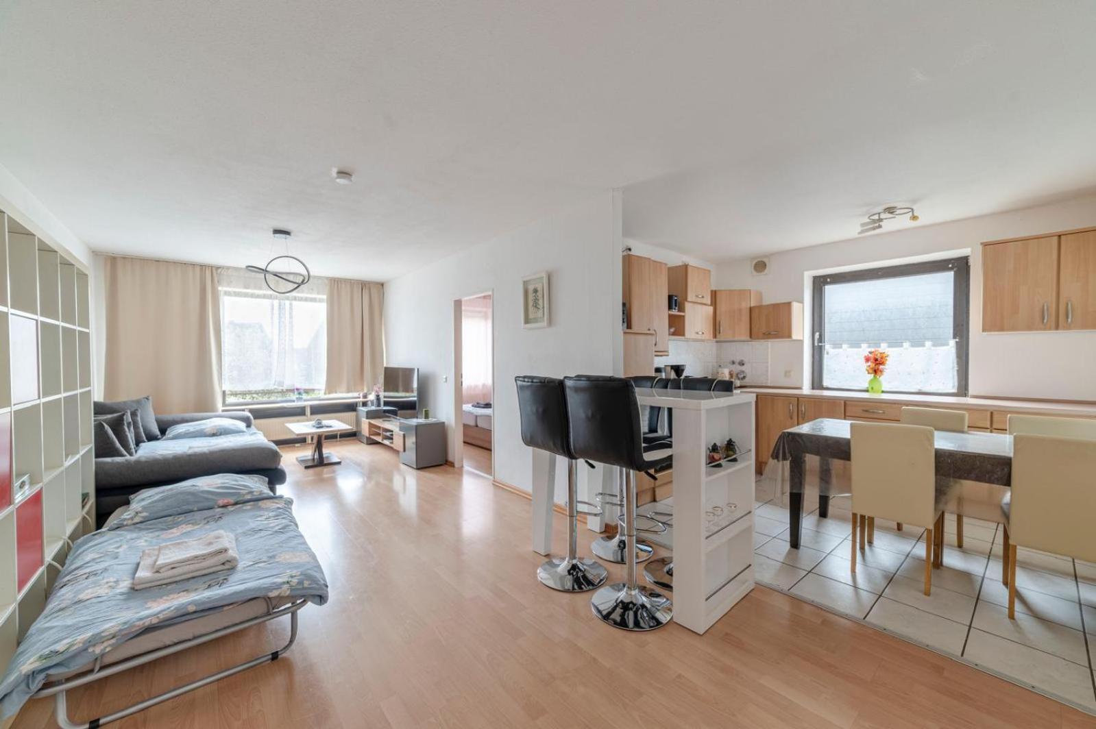 Schoene, Moeblierte Wohnung Mit Balkon Und Tiefgarage Düsseldorf Exteriér fotografie