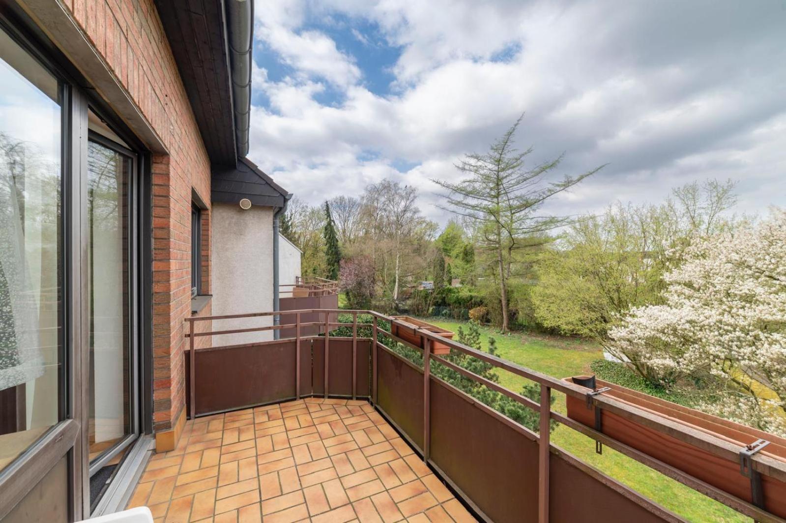 Schoene, Moeblierte Wohnung Mit Balkon Und Tiefgarage Düsseldorf Exteriér fotografie